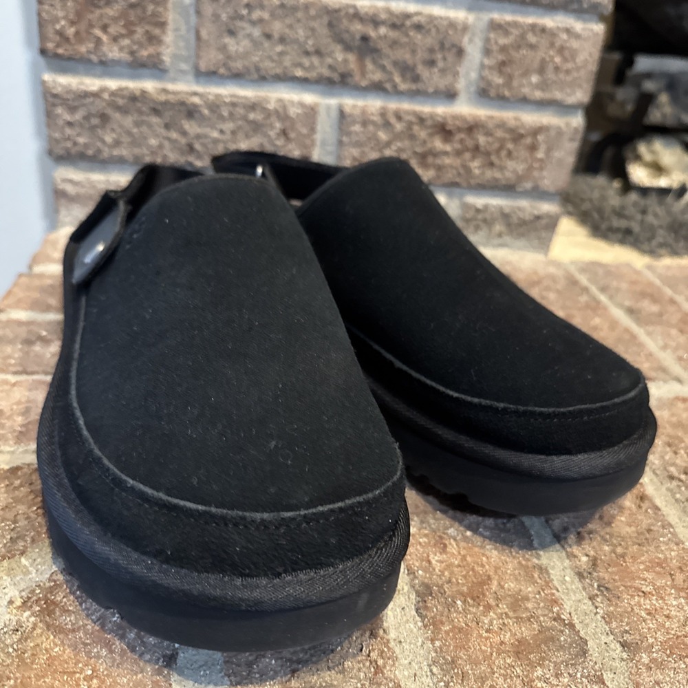 UGG Goldencoast Clog Men's Size 11 Sandal Black Suede M/1142172 #648